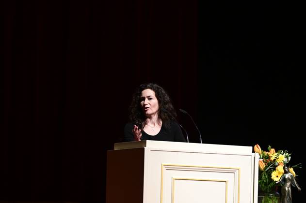 Constanze Geiert bei der Verleihung des Friedenspreis Dresden 2025 - International Peace Prize an den Europäischen Gerichtshof für Menschenrechte (EGMR) in der Semperoper. Dresden, 16.02.2025 Sachsen Germany Copyright: xMatthiasxWehnertx