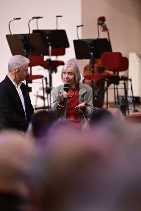 Peter Ufer und Rosmarie Wydler-Wälti bei der Verleihung des Friedenspreis Dresden 2025 - International Peace Prize an den Europäischen Gerichtshof für Menschenrechte (EGMR) in der Semperoper. Dresden, 16.02.2025 Sachsen Germany Copyright: xMatthiasxWehnertx