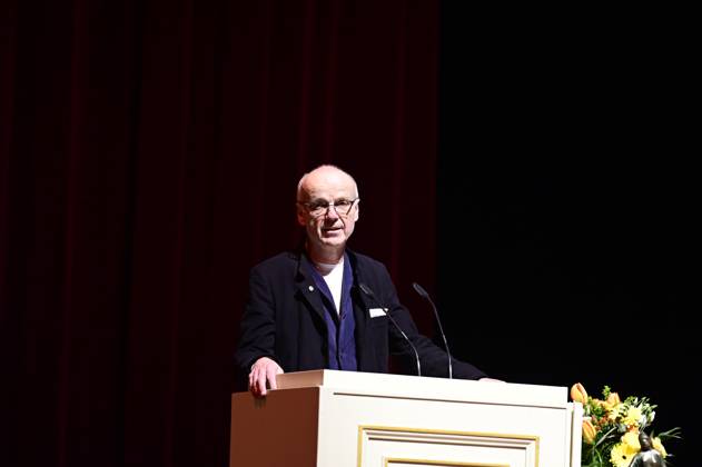 Jürgen Bönninger bei der Verleihung des Friedenspreis Dresden 2025 - International Peace Prize an den Europäischen Gerichtshof für Menschenrechte (EGMR) in der Semperoper. Dresden, 16.02.2025 Sachsen Germany Copyright: xMatthiasxWehnertx