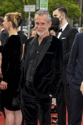 Ulrich Matthes bei der Verleihung des Deutschen Filmpreises am 24. Juni 2022 im Palais am Funkturm in den Messe-Hallen in Berlin.