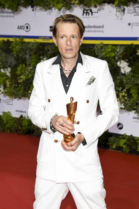 Alexander Scheer bei der Verleihung des Deutschen Filmpreises am 24. Juni 2022 im Palais am Funkturm in den Messe-Hallen in Berlin.