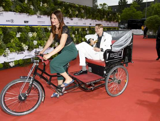 Alexander Scheer bei der Verleihung des Deutschen Filmpreises am 24. Juni 2022 im Palais am Funkturm in den Messe-Hallen in Berlin.