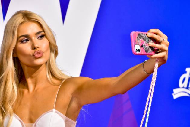 Pamela Reif zu gast auf dem Pink Carpet bei der Glow by dm Messe am Sonntag 14.August 2022 in Essen NRW Deutschland
