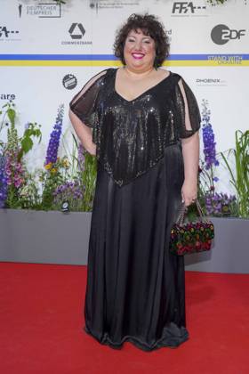 Meltem Kaptan bei der Verleihung des Deutschen Filmpreises am 12.05.2023 im Theater am Potsdamer Platz in Berlin. Berlin Deutschland