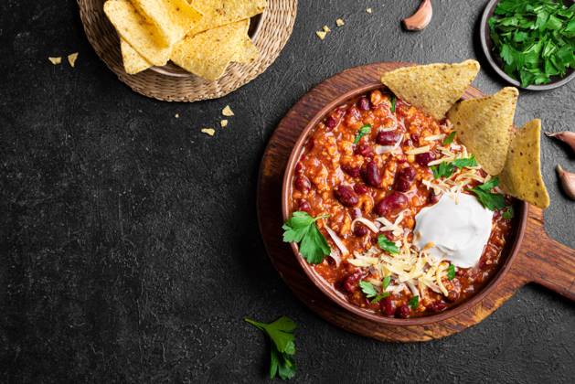 Chili con carne, chilenische Bohnen Chili con carne, chilenische Bohnen Copyright: xZoonar.com OksanaxBratanovax 22885576