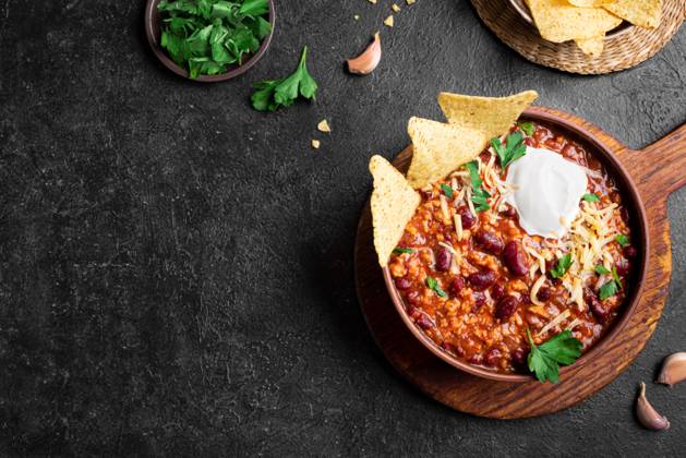 Chili con carne, chilenische Bohnen Chili con carne, chilenische Bohnen Copyright: xZoonar.com OksanaxBratanovax 22885645
