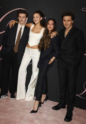 Cruz Beckham, Nicola Peltz Beckham, Victoria Beckham and Brooklyn Peltz Beckham arrives at the Premiere Of Lola at Regency Bruin Theatre on February 03, 2024 in Los Angeles, California CA Amerika