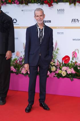 Ulrich Matthes bei der Verleihung des Deutschen Filmpreises am 03.05.2024 im Theater am Potsdamer Platz in Berlin. Berlin Deutschland