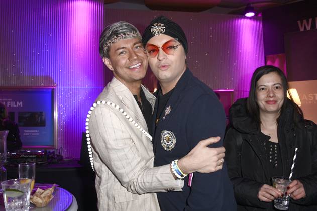 Julian F.M. Stoeckel mit Freund Marcell Damaschke beim 99Fire Films Award während der Berlinale 2025 in der Astor Film Lounge. Berlin, 19.02.2025