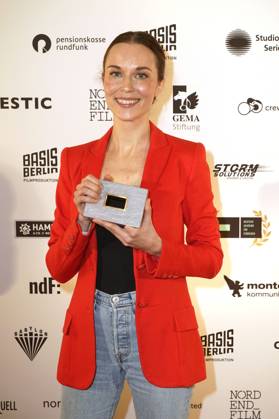 Liza Stutzky bei der 12. Verleihung der DAfFNE-Auszeichnung 2025 im Babylon. Berlin, 21.02.2025