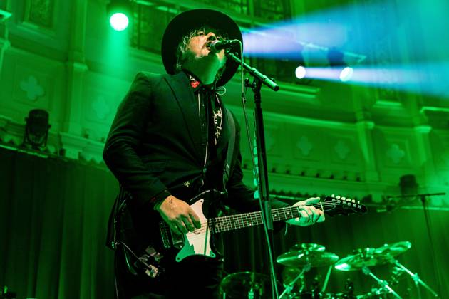 Bilder des Jahres 2025, Entertainment 02 Februar Entertainment Themen der Woche KW08 Entertainment Bilder des Tages AMSTERDAM - Singer and guitarist Pete Doherty of British band The Libertines during a performance at pop venue Paradiso. ANP PAUL BERGEN netherlands out - belgium out  Copyright: xx x520546787x originalFilename: 520546787.jpg