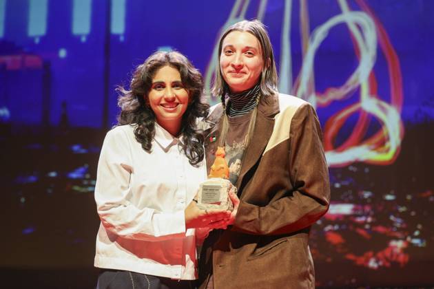 Leela Varghese und Emma Hough Hobbs bei der Verleihung des 39. Teddy Award 2025 im Rahmen der Berlinale 2025 75. Internationale Filmfestspiele Berlin in der Volksbuehne. Berlin, 21.02.2025
