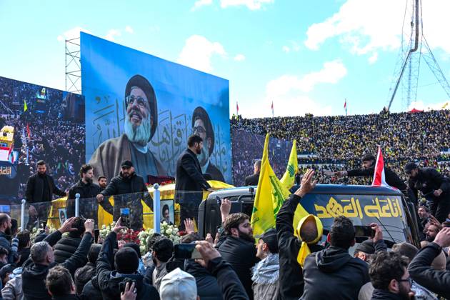 Bilder des Jahres 2025, News 02 Februar News Themen der Woche KW08 News Bilder des Tages Funeral of Hassan Nasrallah and Hashem Safieddine - Beirut Funeral for Hezbollah General Secretaries Hassan Nasrallah and Hashem Safieddine, both killed by Israel, some five months ago, in Beirut, Lebanon, on February 23rd, 2025. Photo by Ammar Abd Rabbo ABACAPRESS.COM Beirut Lebanon  Copyright: xAbdxRabboxAmmar ABACAx