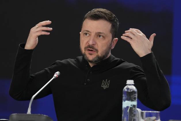 February 24, 2025, Kyiv, Ukraine: Ukrainian President Volodymyr Zelenskyy gestures during a news conference at a security summit in Kyiv, Ukraine, Monday, Feb. 24, 2025. Kyiv Ukraine - ZUMAc35_ 20250224_zaf_c35_085 Copyright: xFrankxGunnx