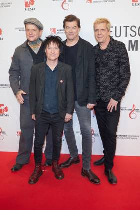 Die Toten Hosen (Kuddel, Campino, Bretti, Andi) - Deutscher Musikautoren Preis 2025 im Hotel Ritz Carlton in Berlin am 27.02.2025. Deutscher Musikautoren Preis 2025