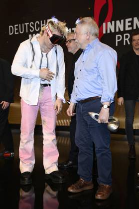 Ski Aggu und Wolf Biermann beim 16. Deutschen Musikautor*innenpreis der GEMA 2025 im Hotel The Ritz-Carlton. Berlin, 27.02.2025