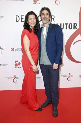 Cymin Schwarz und Ketan Bhatti von Trickster Orchestra beim 16. Deutschen Musikautor*innenpreis der GEMA 2025 im Hotel The Ritz-Carlton. Berlin, 27.02.2025