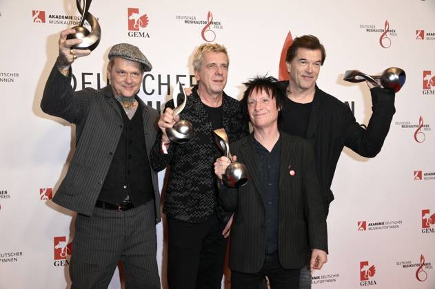 Andreas von Holst, Andreas Meurer, Vom Ritchie und Campino von den Toten Hosen beim 16. Deutschen Musikautor*innenpreis der GEMA 2025 im Hotel The Ritz-Carlton. Berlin, 27.02.2025