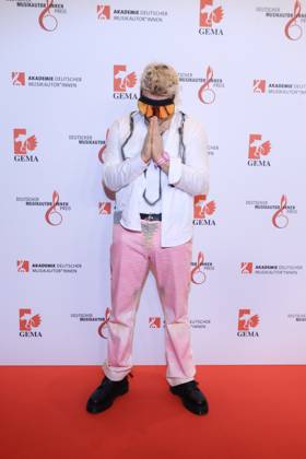 27.02.2025 , Ski Aggu auf dem roten Teppich zum Deutscher Musikautorenpreis 2025, The Ritz-Carlton, Berlin, Berlin
