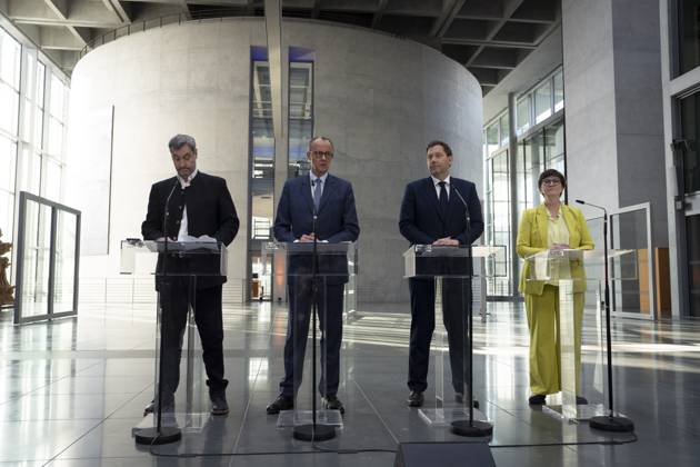 Lars Klingbeil, Saskia Esken, Friedrich Merz, Markus Söder Bundestag, Pressestatement, Partei- und Fraktionsspitze, SPD, CDU, CSU, Lars Klingbeil, Saskia Esken, Friedrich Merz, Markus Söder Berlin Berlin GER