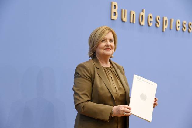 Eva Högl bei der Bundespressekonferenz Vorstellung des Jahresberichtes 2024 im Haus der Bundespressekonferenz. Berlin, 11.03.2025
