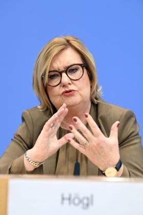 Eva Högl bei der Bundespressekonferenz Vorstellung des Jahresberichtes 2024 im Haus der Bundespressekonferenz. Berlin, 11.03.2025