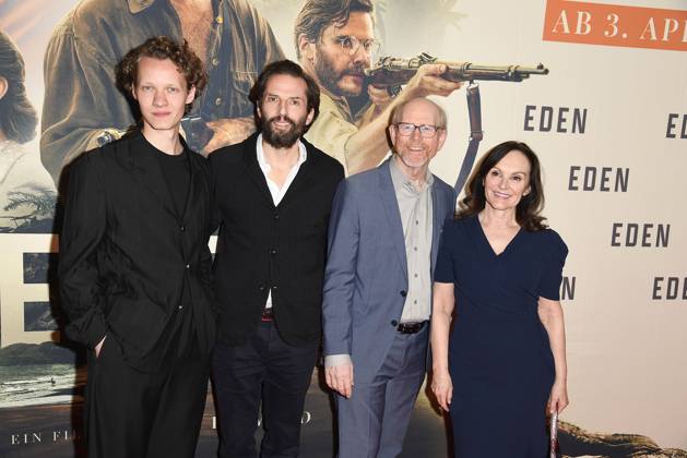 Felix Kammerer, Quirin Berg, Ron Howard und Jasna Vavra bei der EDEN Film Premiere am 20.03.2025 in Berlin Eden Filmpremiere in Berlin