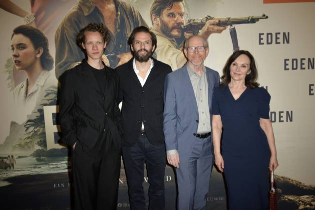 Felix Kammerer, Quirin Berg, Ron Howard und Jasna Vavra beim Special Screening des Kinofilms Eden in der Astor Film Lounge. Berlin, 20.03.2025