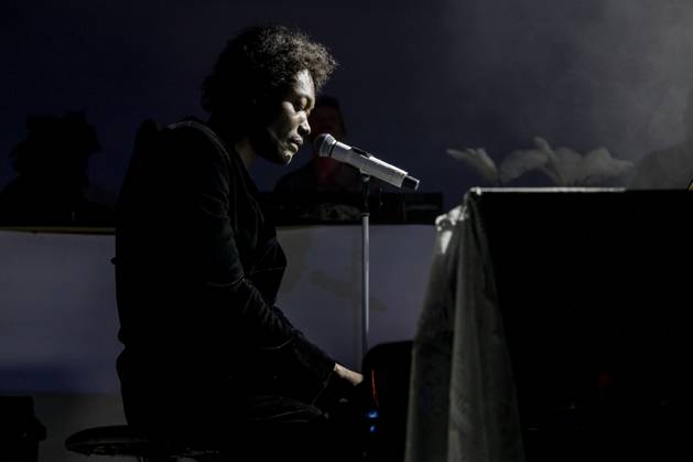 Bilder des Jahres 2025, Entertainment 03 März Entertainment Themen der Woche KW12 Entertainment Bilder des Tages Benjamin Clementine In Concert Benjamin Clementine performs in concert at Alcatraz in Milano, Italy, on March 23, 2025 Milano Italy Italy  Copyright: xMairoxCinquettix originalFilename: cinquetti-benjamin250323_npbdJ.jpg