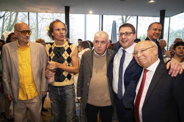 Verleihung des Comedy Preises Recklinghäuser Hurz 2025 ** NUR FÜR REDAKTIONELLE ZWECKE ** EDITORIAL USE ONLY **<p>Verleihung des Comedy Preises Recklinghäuser Hurz 2025 am Montag, 24. März 2025 im Festspielhaus in Recklinghausen. Gruppenbild vor Beginn der Show. Recklinghausen NRW Recklinghausen Copyright: StefanxArendx xFUNKExFotoxService
