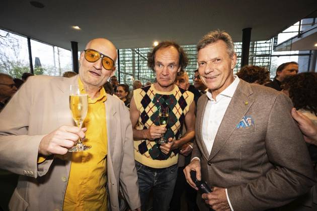 Verleihung des Comedy Preises Recklinghäuser Hurz 2025 ** NUR FÜR REDAKTIONELLE ZWECKE ** EDITORIAL USE ONLY **<p>Verleihung des Comedy Preises Recklinghäuser Hurz 2025 am Montag, 24. März 2025 im Festspielhaus in Recklinghausen. Gruppenbild vor Beginn der Show. Recklinghausen NRW Recklinghausen Copyright: StefanxArendx xFUNKExFotoxService