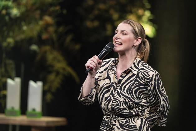 Verleihung des Comedy Preises Recklinghäuser Hurz 2025 ** NUR FÜR REDAKTIONELLE ZWECKE ** EDITORIAL USE ONLY **<p>Verleihung des Comedy Preises Recklinghäuser Hurz 2025 am Montag, 24. März 2025 im Festspielhaus in Recklinghausen. Auftritt Kristina Bogdanski. Recklinghausen NRW Recklinghausen Copyright: StefanxArendx xFUNKExFotoxService