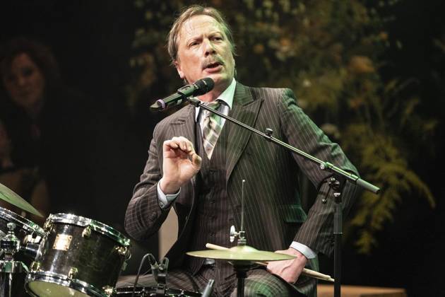 Verleihung des Comedy Preises Recklinghäuser Hurz 2025 ** NUR FÜR REDAKTIONELLE ZWECKE ** EDITORIAL USE ONLY **<p>Verleihung des Comedy Preises Recklinghäuser Hurz 2025 am Montag, 24. März 2025 im Festspielhaus in Recklinghausen. Pawel Popolski bei seinem Auftritt. Recklinghausen NRW Recklinghausen Copyright: StefanxArendx xFUNKExFotoxService