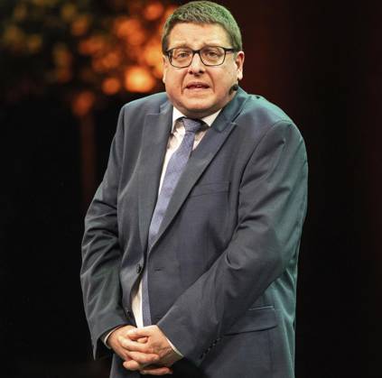 Verleihung des Comedy Preises Recklinghäuser Hurz 2025 ** NUR FÜR REDAKTIONELLE ZWECKE ** EDITORIAL USE ONLY **<p>Verleihung des Comedy Preises Recklinghäuser Hurz 2025 am Montag, 24. März 2025 im Festspielhaus in Recklinghausen. Kai Magnus Sting bei seiner Dankesrede. Recklinghausen NRW Recklinghausen Copyright: StefanxArendx xFUNKExFotoxService