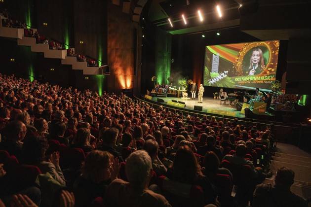 Verleihung des Comedy Preises Recklinghäuser Hurz 2025 ** NUR FÜR REDAKTIONELLE ZWECKE ** EDITORIAL USE ONLY **<p>Verleihung des Comedy Preises Recklinghäuser Hurz 2025 am Montag, 24. März 2025 im Festspielhaus in Recklinghausen. Recklinghausen NRW Recklinghausen Copyright: StefanxArendx xFUNKExFotoxService
