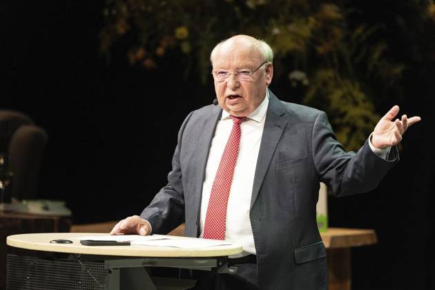Verleihung des Comedy Preises Recklinghäuser Hurz 2025 ** NUR FÜR REDAKTIONELLE ZWECKE ** EDITORIAL USE ONLY **<p>Verleihung des Comedy Preises Recklinghäuser Hurz 2025 am Montag, 24. März 2025 im Festspielhaus in Recklinghausen. Hans - Joachim Heist bei seiner Dankesrede. Recklinghausen NRW Recklinghausen Copyright: StefanxArendx xFUNKExFotoxService