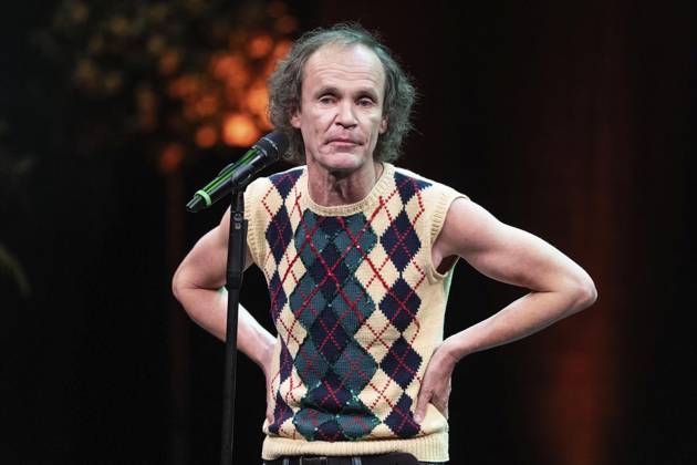 Verleihung des Comedy Preises Recklinghäuser Hurz 2025 ** NUR FÜR REDAKTIONELLE ZWECKE ** EDITORIAL USE ONLY **<p>Verleihung des Comedy Preises Recklinghäuser Hurz 2025 am Montag, 24. März 2025 im Festspielhaus in Recklinghausen. Olaf Schubert bei seiner Dankesrede. Recklinghausen NRW Recklinghausen Copyright: StefanxArendx xFUNKExFotoxService