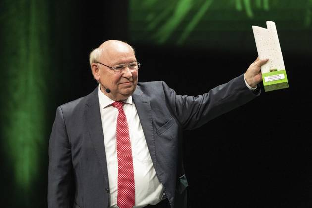 Verleihung des Comedy Preises Recklinghäuser Hurz 2025 ** NUR FÜR REDAKTIONELLE ZWECKE ** EDITORIAL USE ONLY **<p>Verleihung des Comedy Preises Recklinghäuser Hurz 2025 am Montag, 24. März 2025 im Festspielhaus in Recklinghausen. Hans - Joachim Heist bei seiner Dankesrede. Recklinghausen NRW Recklinghausen Copyright: StefanxArendx xFUNKExFotoxService