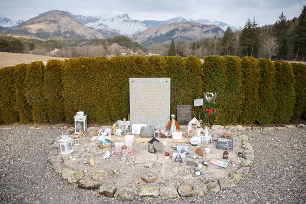 Tenth anniversary of the Germanwings A320 crash in Le Vernet, France - 7 Mar 2025 A memorial in the village pays tribute to the 149 victims of the Germanwings A320 crash on March 24, 2015. The plane of the German low-cost airline, a subsidiary of Lufthansa, was deliberately driven into the side of a nearby mountain by its co-pilot, Andreas Lubitz, 27, who was on antidepressants. He took advantage of the captain s temporary absence from the cockpit to commit his suicide, resulting in the deaths of the other 149 passengers and crew members. Le Vernet France Copyright: xDenisxThaustx xSOPAxImagesx Denis.Thaust-Anniversary_Germanwings_crash-5214