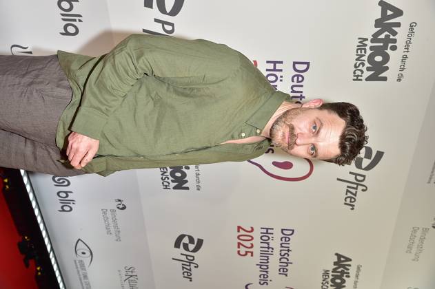 3. Deutschen Hörfilmpreis 2025. Friedrich Muecke Ankunft zum c in Berlin, am 25.03.2025