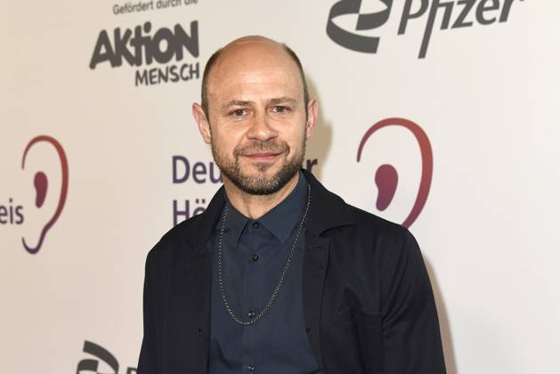 Moritz Fuehrmann bei der Verleihung vom Deutschen Hoerfilmpreis am 25.03.2025 in Berlin Deutscher Hoerfilmpreis 2025 in Berlin