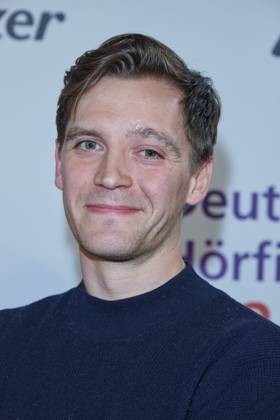 Jonas Nay - Gaesteankunft zum 23. Deutschen Hoerfilmpreis 2025 im Colosseum Filmtheater in Berlin am 25.02.2025. 23.Deutscher Hoerfimpreis 2025