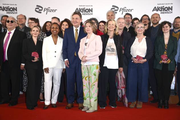 Preisträger und Laudatoren bei der Verleihung des 23. Deutschen Hörfilmpreises 2025 im Colosseum Filmtheater. Berlin, 25.03.2025