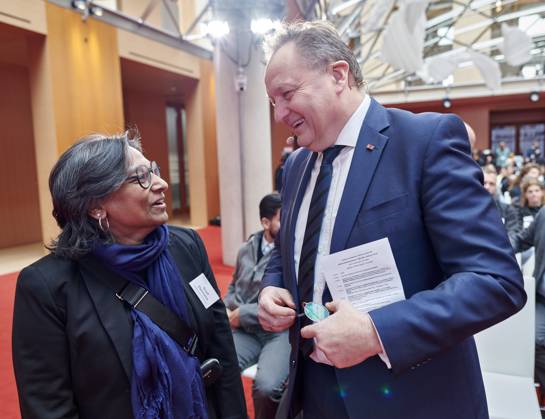 Deutscher Lehrkräftepreis - Vorbildliche Schulleitung - Jürgen Böhm EUR,Deutschland, Berlin, 31.03.2025: Jürgen Böhm - Staatssekretär im Bildungsministerium Sachsen-Anhalt im Gespräch. Unterricht Innovativ 2024 - Deutscher Lehrkräftepreis wird in der Wettbewerbskategorie Vorbildliche Schulleitung wird mit drei Preisen geehrt. Der 1. Preis geht an Andrea Franke von der Willy-Brandt Schule in Berlin-Wedding einer Integrierten Sekundarschule. Der 2. Preis geht an Carten Bangert, Philipp Wetzel und Markus Burster von der Maria-Gress-Schule in Ilffezheim einer Verbundschule aus Baden-Württemberg sowie der 3.Preis an Nicole Verdenhalven von der Rahel-Hirsch-Schule einem Oberstufenzentrum (Berufle Schule) aus Berlin-Marzahn Hellersdor