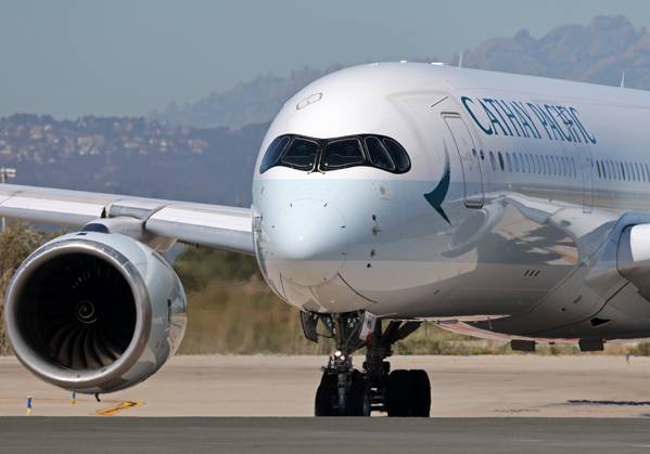 Cathay Pacific restored Its Barcelona-Hong Kong route The company Cathay Pacific restores its route between Barcelona and Hong Kong with the arrival at El Prat airport of an Airbus A350-941, in Barcelona, Spain, on March 31, 2025. Barcelona Barcelona Spain Copyright: xUrbanandsportx originalFilename: urbanandsport-cathaypa250331_npDKi