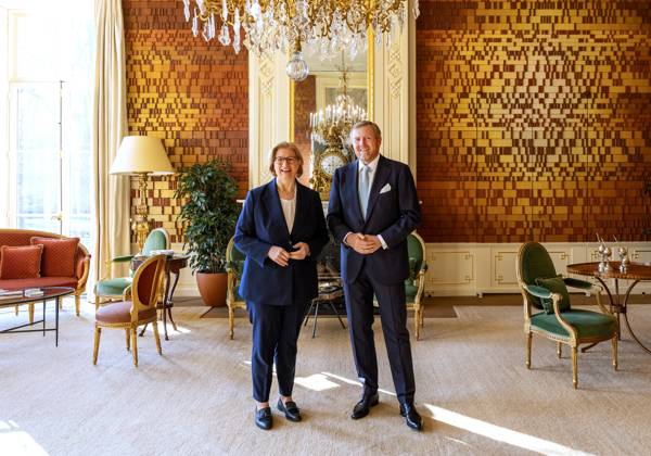 03-04-2025 HtB King Willem-Alexander during a meeting with the President of the Federal Council of the Federal Republic of Germany, Anke Rehlinger, at palace Huis ten Bosch in The Hague. Â Copyright: xPPEx