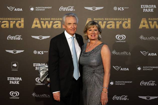 Rust, Deutschland 04. April 2025: Radio Regenbogen Award 2025 im Europa Park Rust Im Bild: Jürgen Juergen Mack mit Ehefrau Mauritia Mack Europa Park Baden Württemberg Copyright: xFotostandx xHettichx