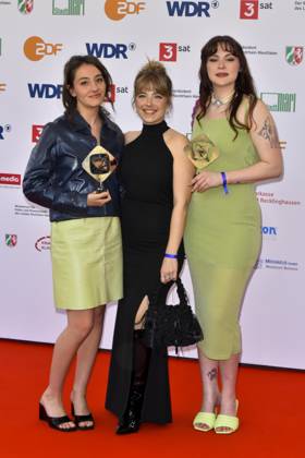 Jana Forkel, Elsa van Damke, Marie Bloching, (Angemessen Angry) Preistraeger zu Gast bei der Verleihung des 61.Grimme Preis am 04.04.2025 in Marl NRW Deutschland