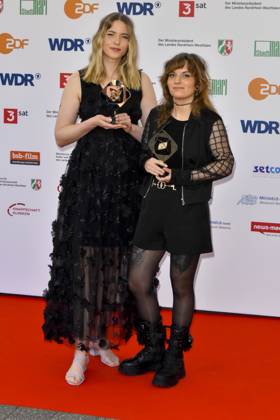 Isabell Beer, Isabel Stroeh Preistraegerinnen zu Gast bei der Verleihung des 61.Grimme Preis am 04.04.2025 in Marl NRW Deutschland