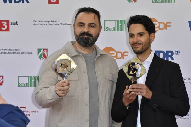 Bilal Bahadir, Cagdas Eren Yueksel ( Uncivilized ) Preistraeger zu Gast bei der Verleihung des 61.Grimme Preis am 04.04.2025 in Marl NRW Deutschland